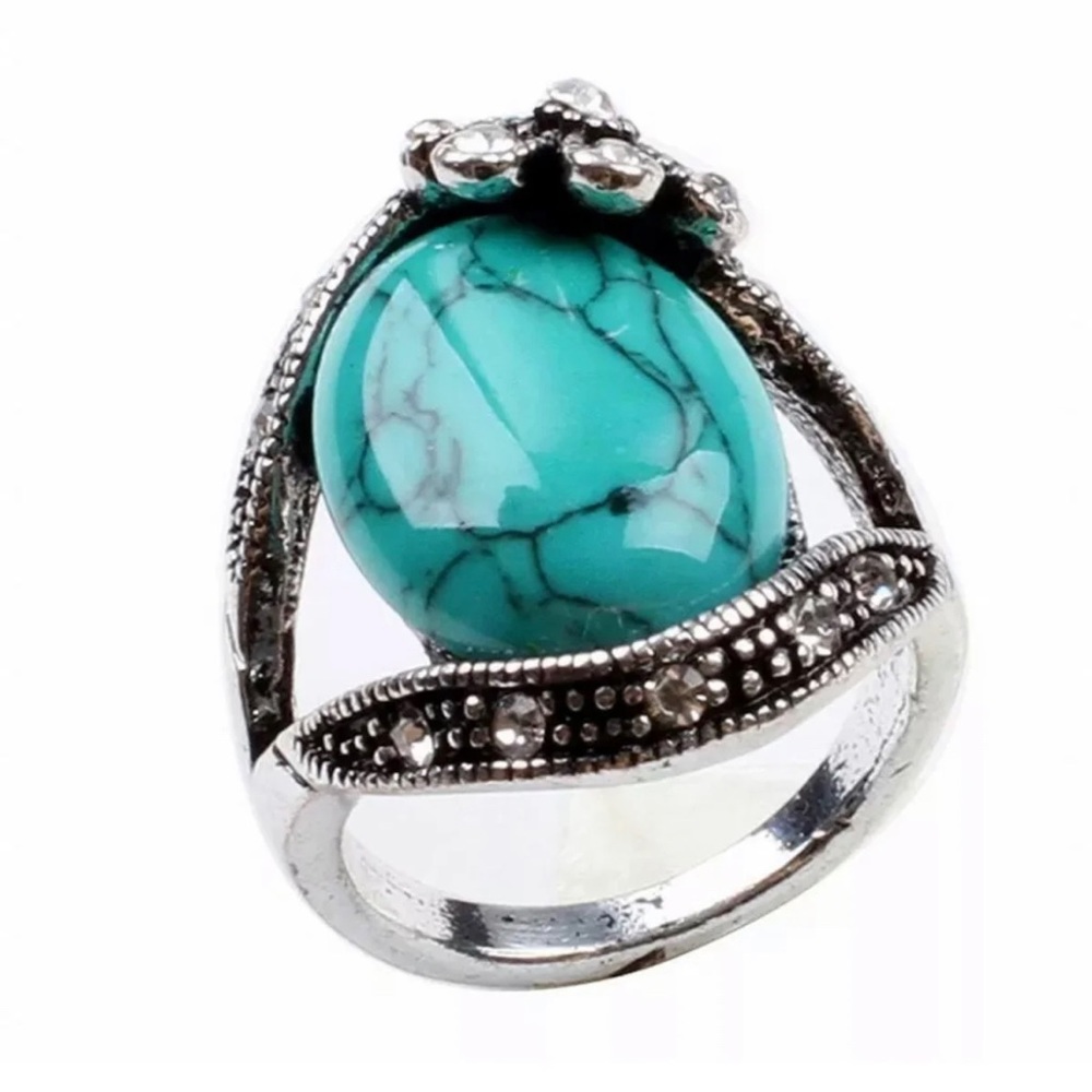 Oval Turquoise Ring - Picture 2 of 3